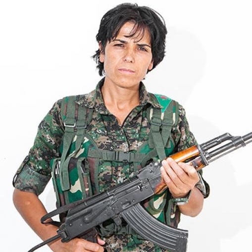 ypj moteris2