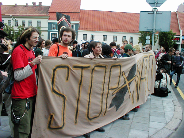 anti nato vilnius 2001 05 27 - 2